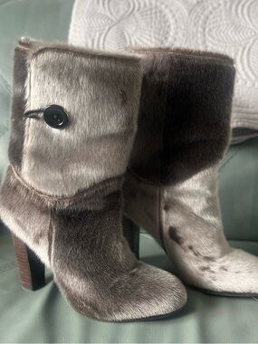 Seal fur/skin Mid-Calf Heeled Boots